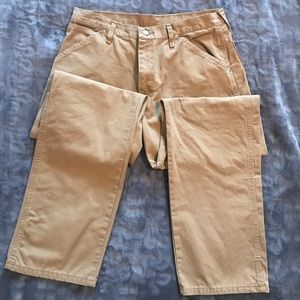 Never worn Wrangler 32x34 Carpenter Pant